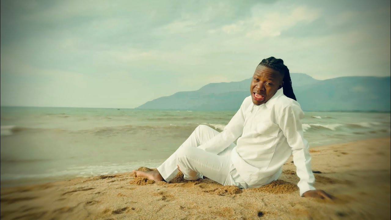 Watch Jay Jay Cee Mw - Ndekha (Official Visualizer) on YouTube Watch Jay Jay Cee Mw - Ndekha (Official Visualizer) on YouTube