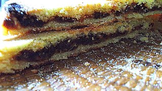 Galette de semoule farcie aux dattes-Semolina pancake stuffed with dates-حرشة(مْبَسَسْ) محشوة بالتمر