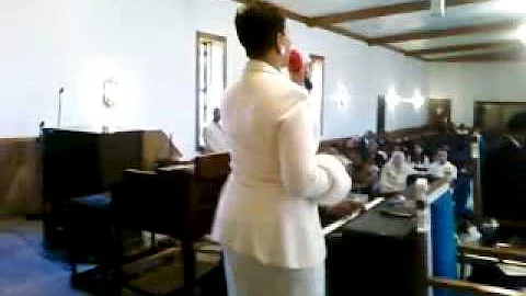 sing lady B