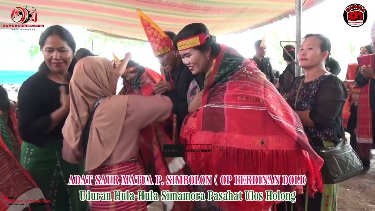 Uduran Hula-Hula Simamora Pasahat Ulos Holong ADAT SAUR MATUA P. SIMBOLON ( OP FERDINAN DOLI)