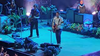 Noel Gallagher's High Flying Birds 'Little By Little' (Oasis)