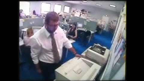 Man Loses Temper with Printer🖨🖨