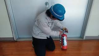 蓄圧式粉末消火器の指示圧力計について（消防設備点検） fire extinguisher～小林消防設備　福岡県豊前市　全類消防設備士　第二種電気工事士　経営学修士～