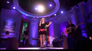 Sophie Ellis-Bextor - Off &amp; On live on Rob Brydon, 5 August 2011