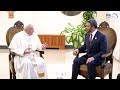 رسالة من محمد بن زايد للبابا فرنسيس سلمها عبدالله بن زايد 
