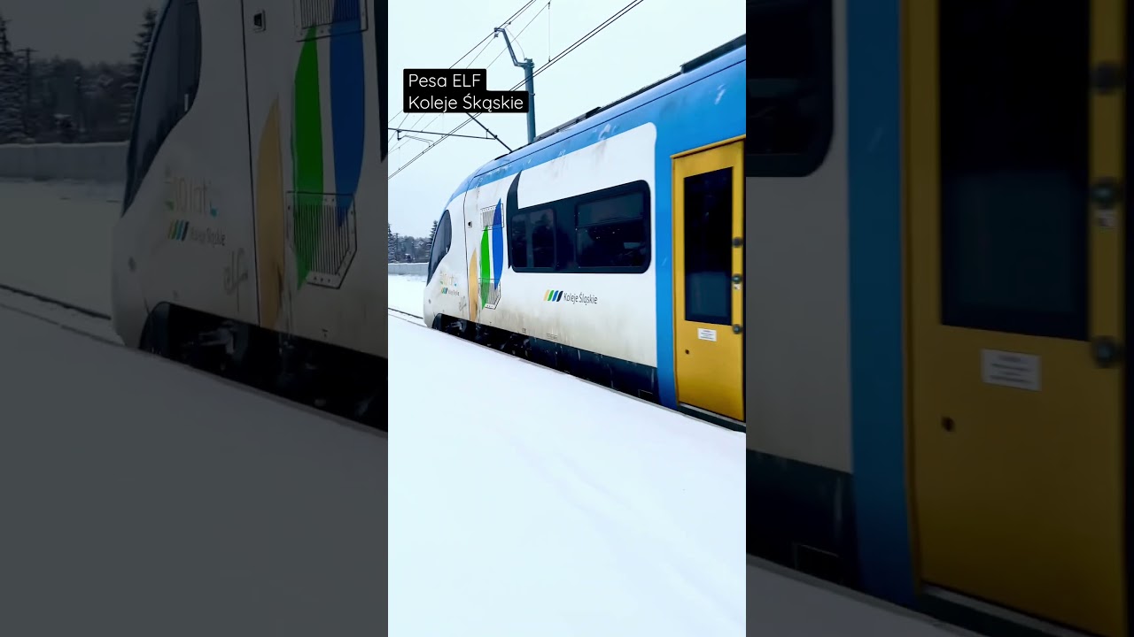 Odjazd EZT Pesa ELF ze stacji Poraj w śniegu | grudzień 2022