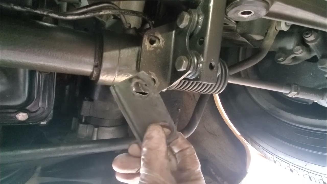 Triumph Stag Steering rack bracket 15011 YouTube