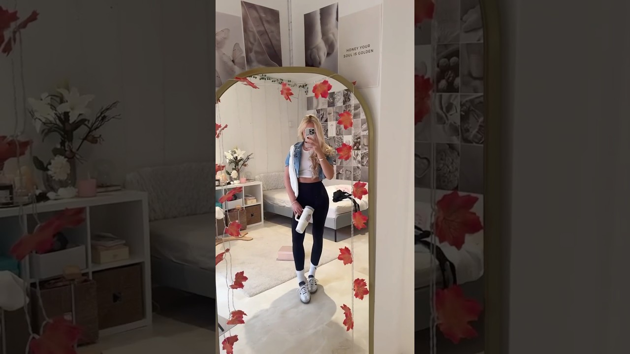 dressing up as different aesthetics to school