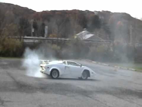 Lamborghini Burnout.wmv - YouTube