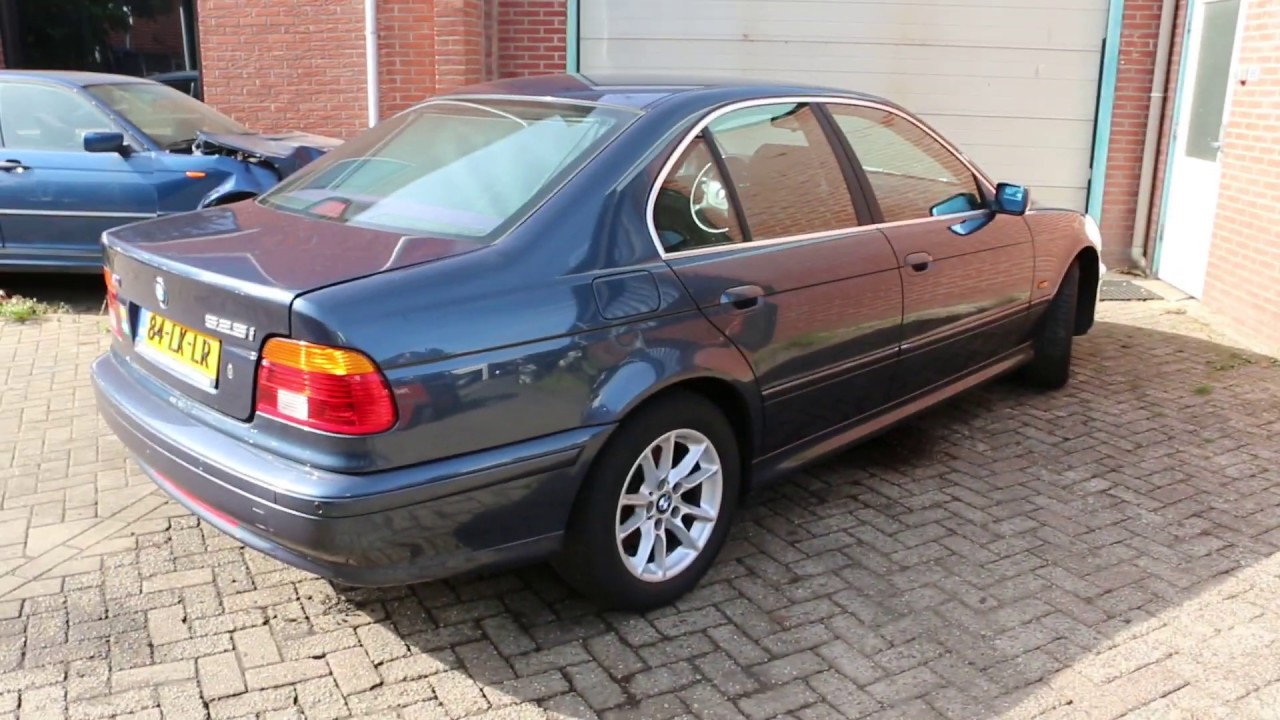 BMW E39 525i Sedan M54 '03 Toledoblau Metallic Bily autodemontage - YouTube