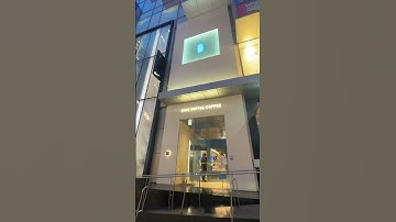 韓國🇰🇷 [藍瓶☕️Blue Bottle Coffee明洞店] 在最熱鬧明洞大街，還有明洞店限定SINANG聯名護手霜、磨砂膏 #藍瓶 #bluebottle #明洞 #韓國咖啡廳 #korea