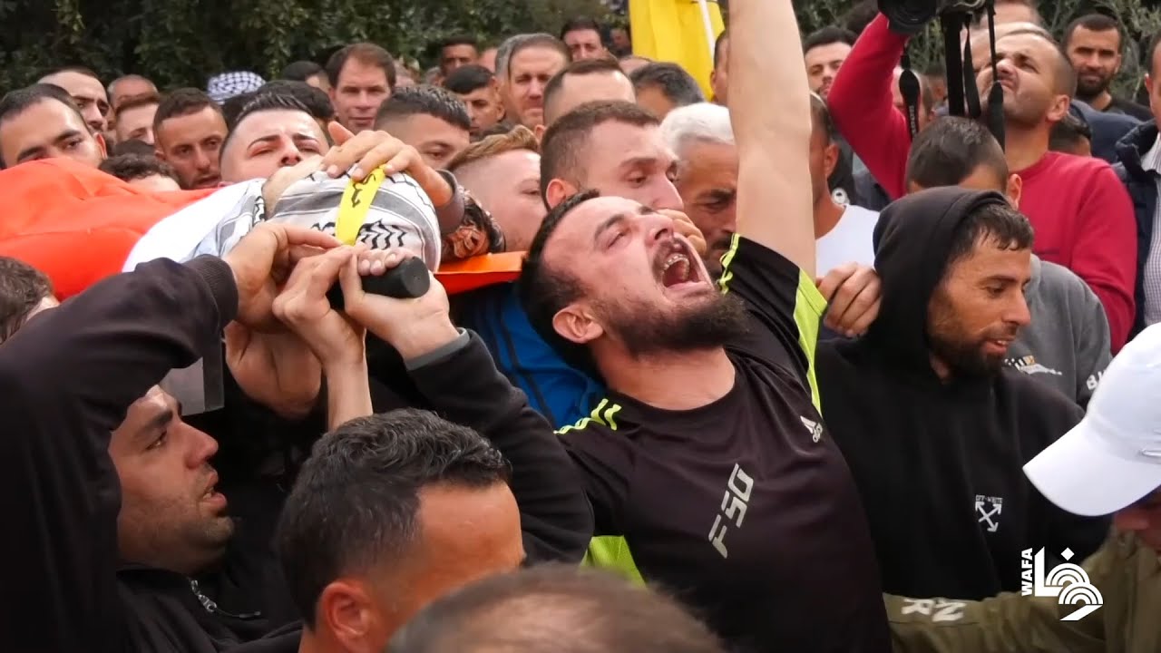 تشييع جثمان الشهيد الطبيب شامخ أبو الرب في بلدة قباطية جنوب جنين