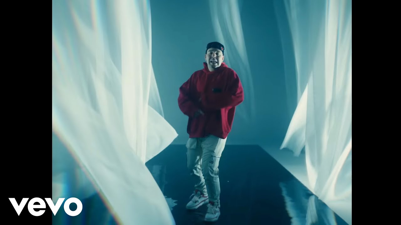 Saiko - Hey BB (Remix) Ft. Quevedo [Video Oficial] - YouTube