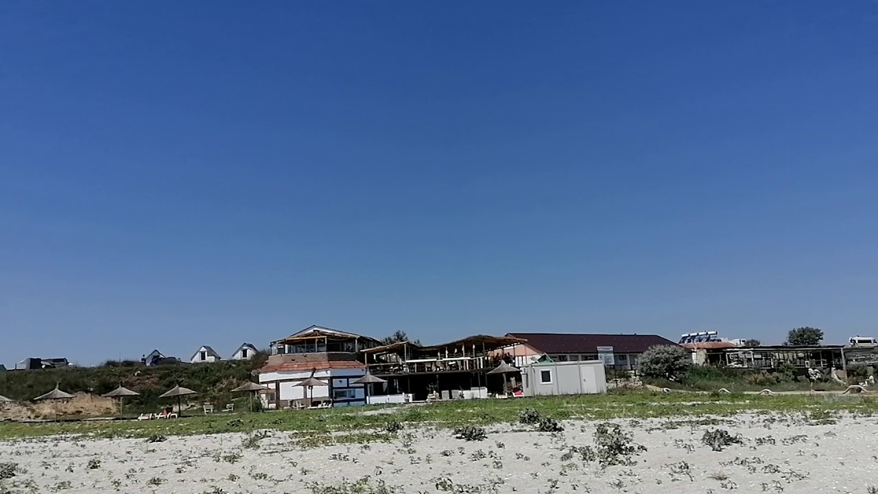 Plaja sălbatică de la Corbu, preferata turiștilor - YouTube