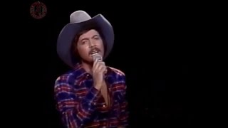 Bobby Goldsboro - Alice Doesn't Love Here Anymore 1981