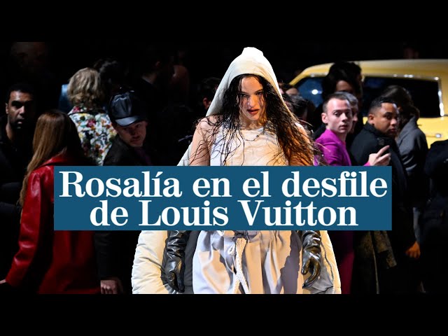 Rosalía se marca su propia Super Bowl en el desfile de Louis Vuitton