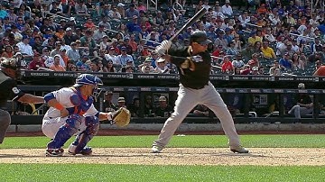 PIT@NYM: Tabata lines single to right to tie the game