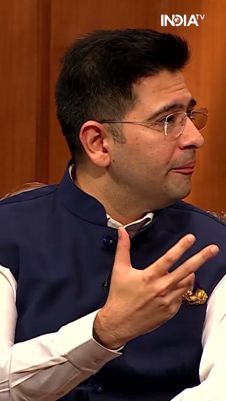 #raghavchadha को #pmmodi के कपड़े स्टाइलिश लगते है? #parineetichopra #aapkiadalat #rajatsharma