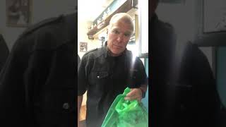 Bottle drop bag stand