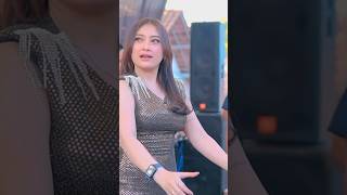 Cinta Bojone Uwong - Shinta Arshinta Cinta Bojone Uwong - Shinta Arshinta