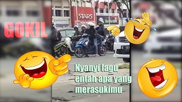 Video lucu nyanyi lagu viral entah apa yang merasukimu