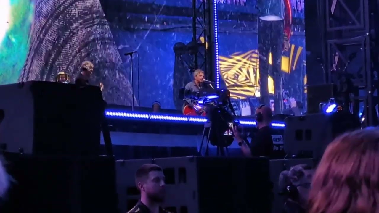 Oasis - Little by Little (live @ Docklands night 1, Melb, Oct 2025