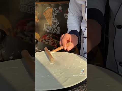 عيش كريب ف محل كريب 