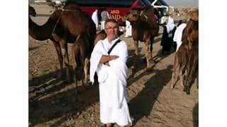 Bir Deve Gördüm Ağlıyor (Yılmazlar Farkı Ile Umre Resimi