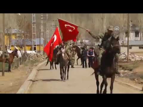 Saraylarda süremem, dağlarda sürdüğümü; Bin Cihana değişmem, şu öksüz Türklüğümü. Van / Erciş