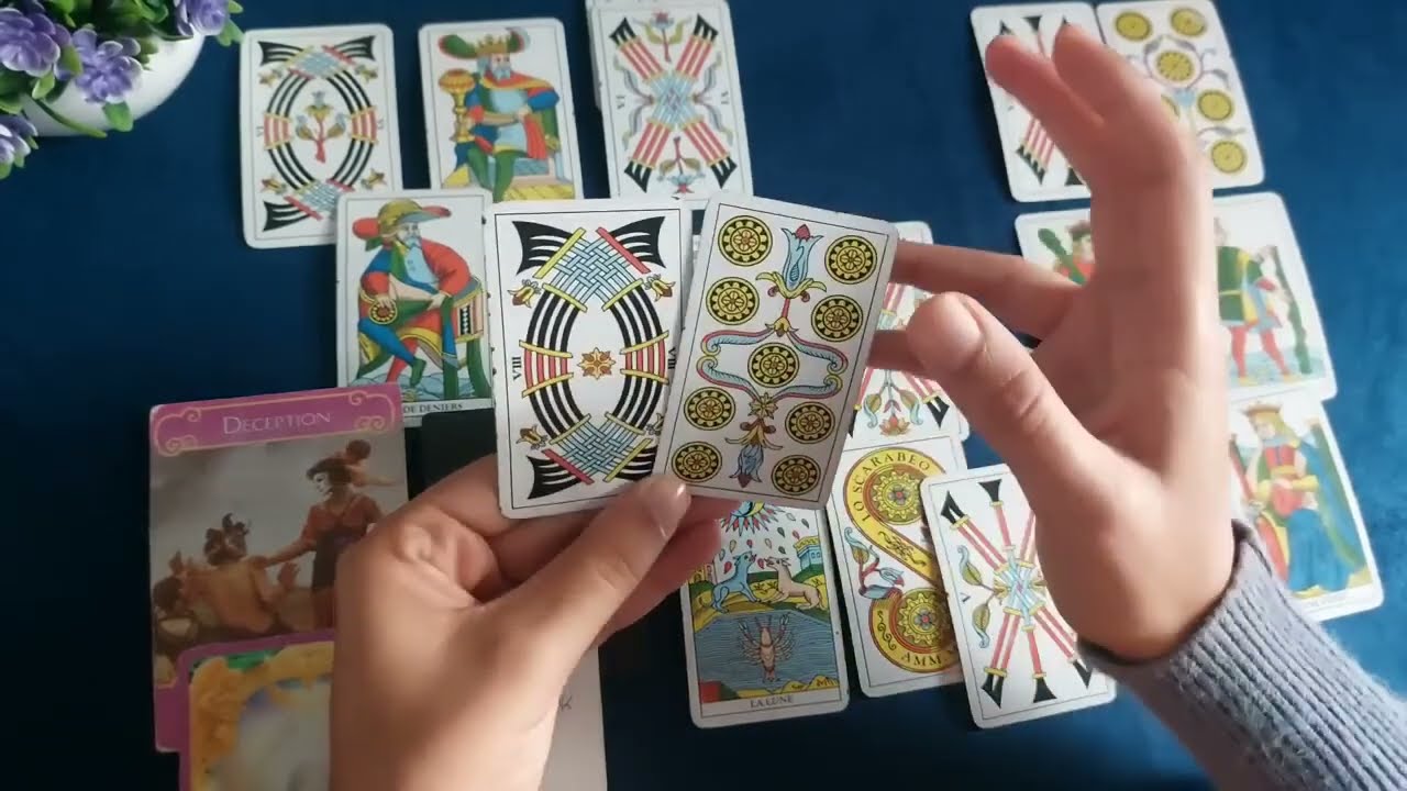 تاروت برج العذراء الحبيب يفكر فيك واتخاذ القرار المناسب 🌝