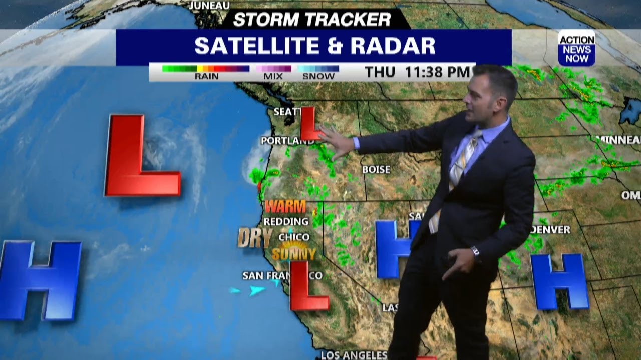 Storm Tracker Forecast: Warm Friday & heating up this weekend - YouTube