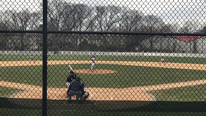 Connor Albrektsen slo Mo. Varsity pitch 2019