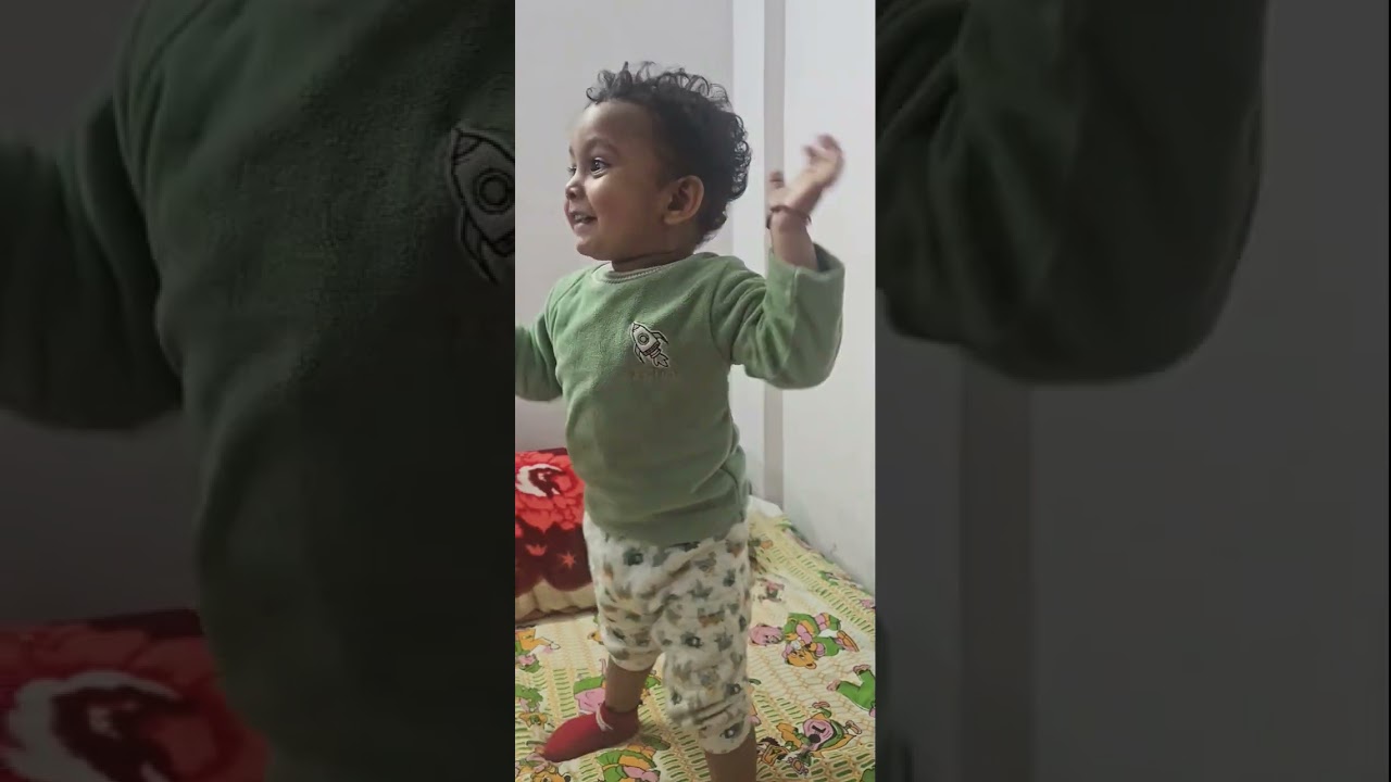 Doo doo doo... chaos loading!🧿🦈✨#BabyShark #Reev #ToddlerLife #BabyDance #ViralReels  #cutebaby