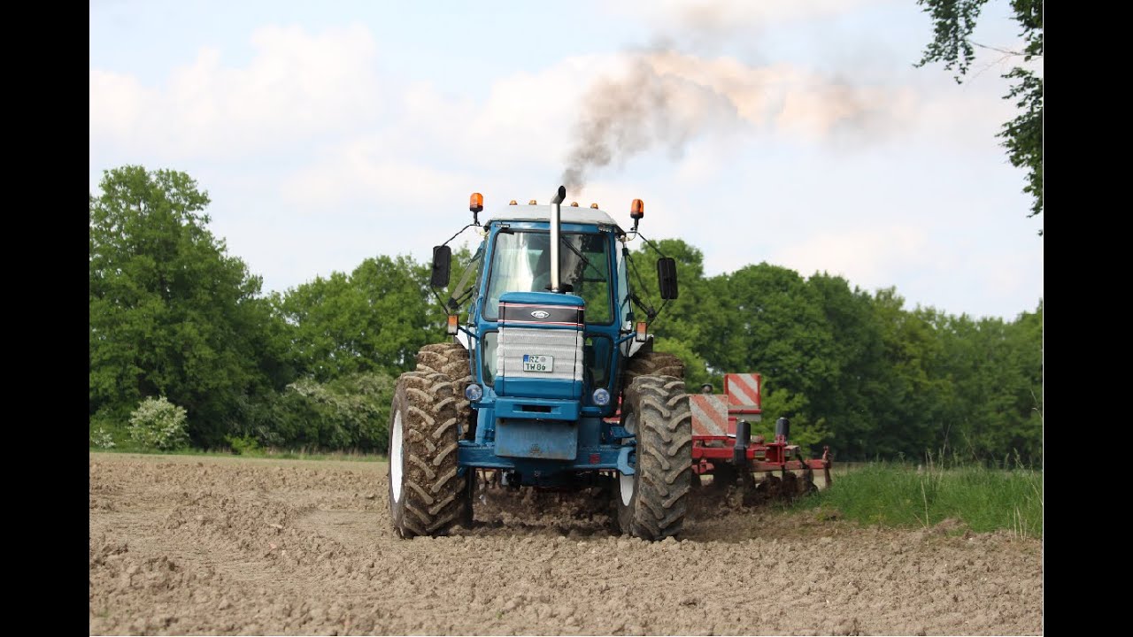 FORD TW 25 am Grubbern | Frische voll Restauriert | Wie in den 80er | Schwerer Boden | 2024 | 4K