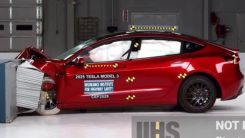 2025 Tesla Model 3 updated moderate overlap crash test (extended footage)