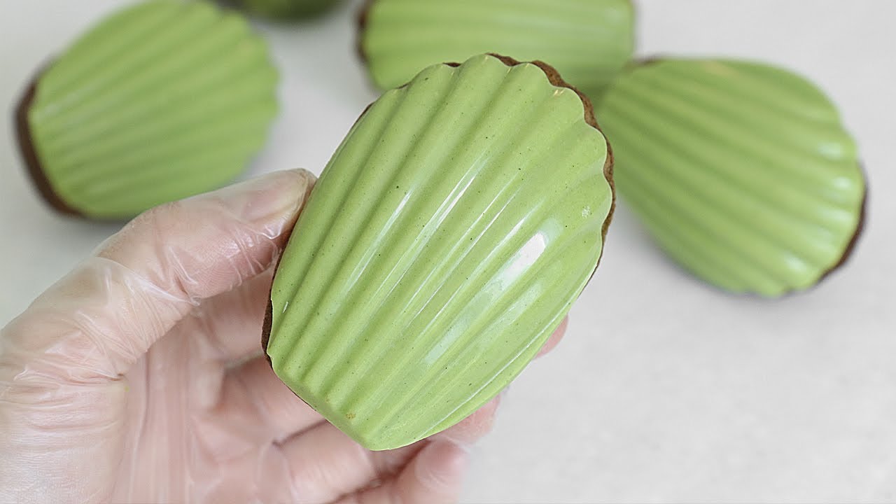 최고의 말차 마들렌 레시피 (Matcha White Chocolate Madeleines) Thumbnail