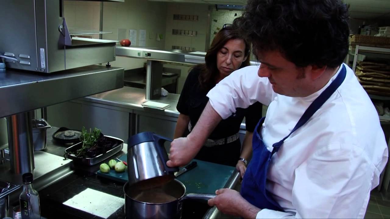Recette du Passato, salade et eau de tomates avec Armand Arnal chef de la Chassagnette