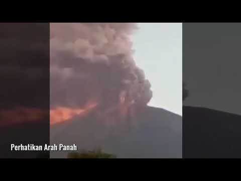 Penampakan Raksasa saat Gunung Agung Bali Meletus @SiCukardele