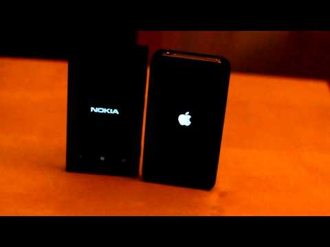 Nokia Lumia 800 vs Iphone 4S Boot up challenge