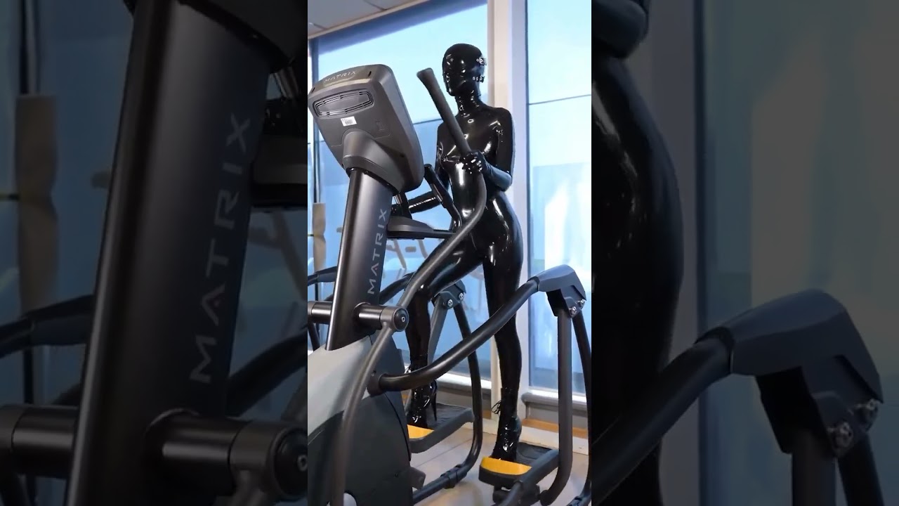 Gym workout in Latex ✨🧤 