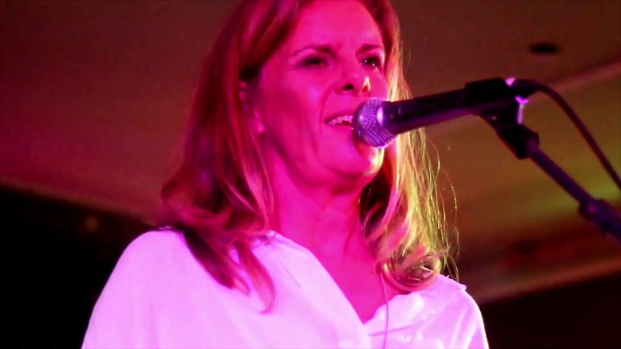 Route 66 Firefly auf YouTube ansehen Route 66 Firefly auf YouTube ansehen