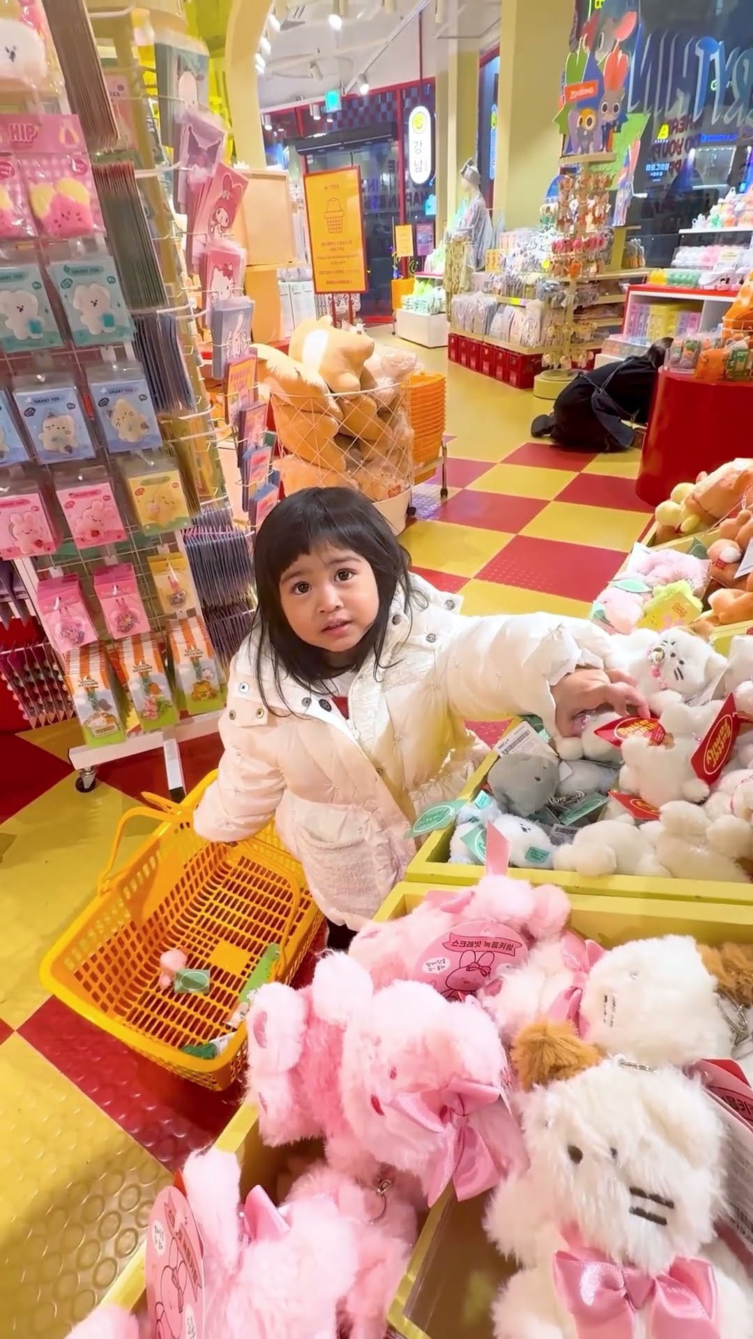 Waduh Moana nyasar di Korea.. #riaricis