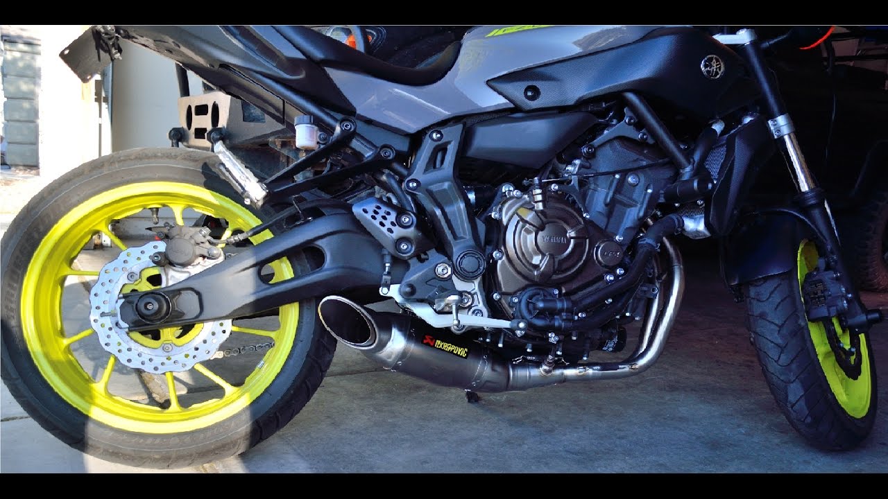 Yamaha FZ-07/MT-07 Stock Exhaust VS. Akrapovic Titanium ...