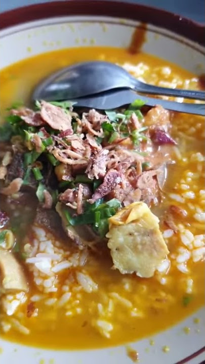 Story' WA Makan Sate Maranggi