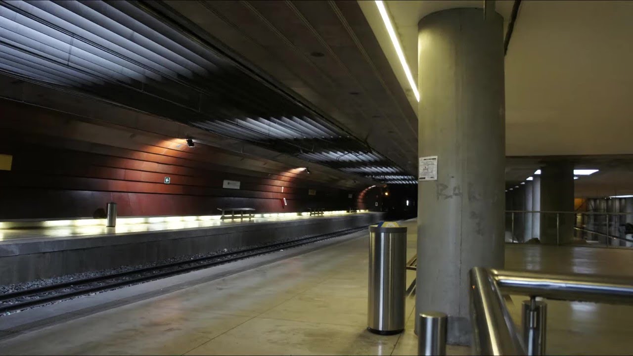 ESTACIÓN DE FEVE RENFE DE AMETZOLA