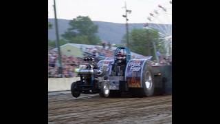 #trackfever #modifiedtractor #tractorpull