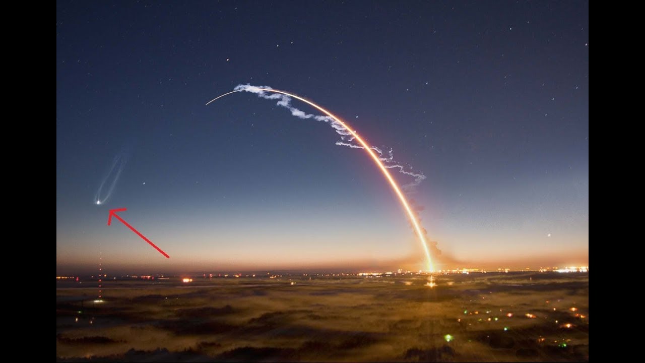 oliver twist Los Cohetes no salen al Espacio (Rainbow in the Dark) Tierra Plana