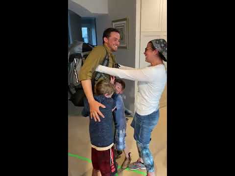 ניגון קלי - הודו לה׳ כי טוב | Keili Niggun - Thanks to God. Israeli soldiers surprise return home.