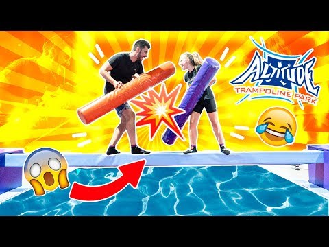 🏝El ÚLTIMO que CAIGA a la PISCINA GANA | RETOS en la ALBERCA del VERANO | SALTOS en la PISCINA