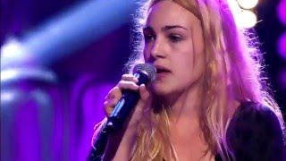 Sophie zingt 'Iron Sky' | Blind Audition | The Voice van Vlaanderen | VTM Resimi